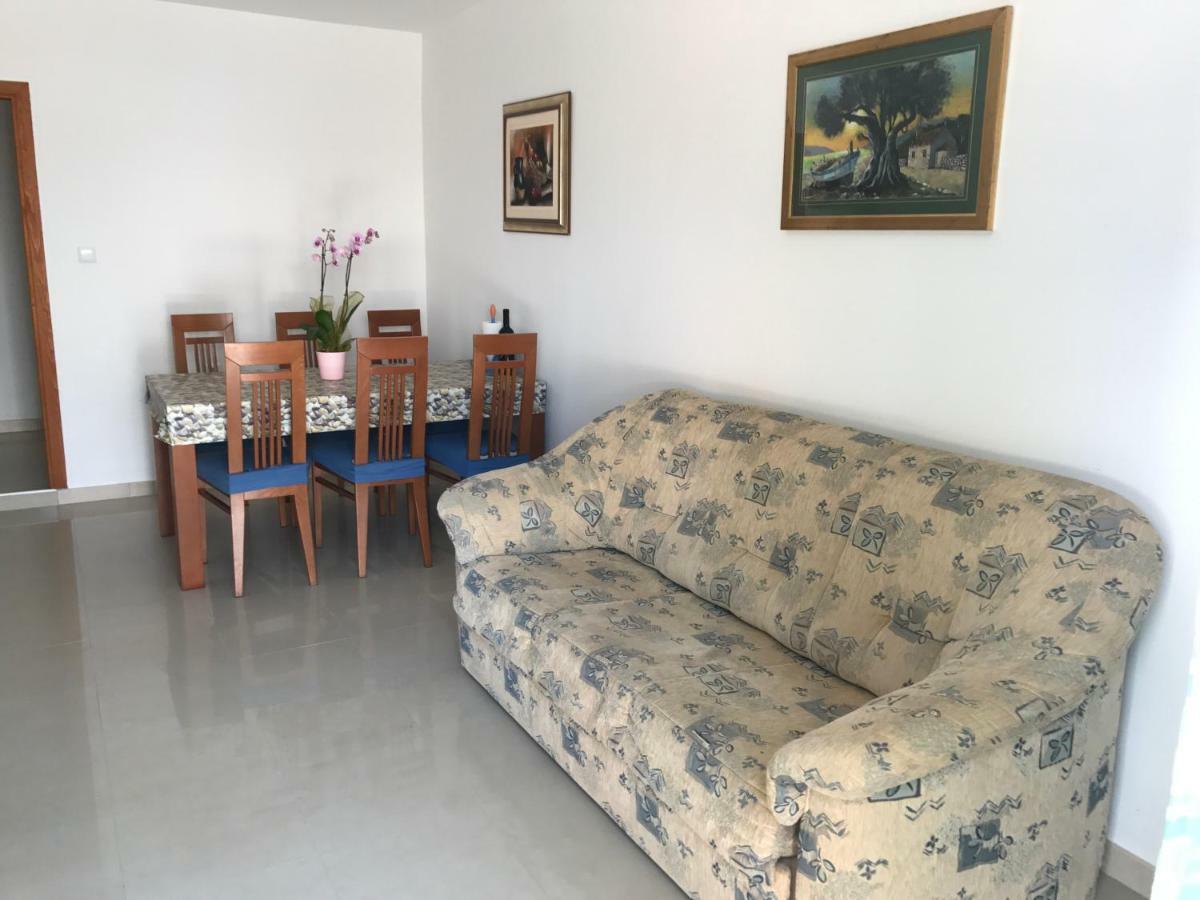 Apartments Volarevic Blace Bagian luar foto